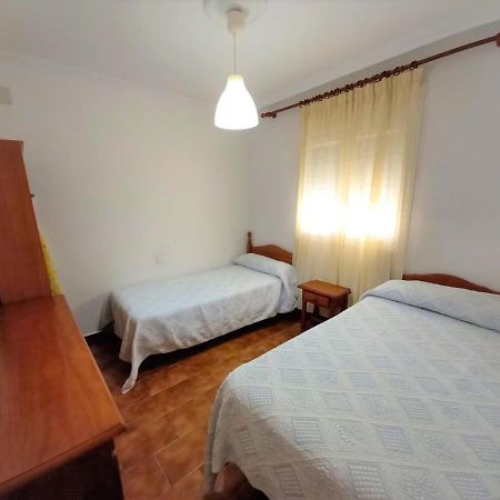 Вилла Casa Con Patio En El Centro De La Ciudad Чиклана-де-ла-Фронтера Экстерьер фото